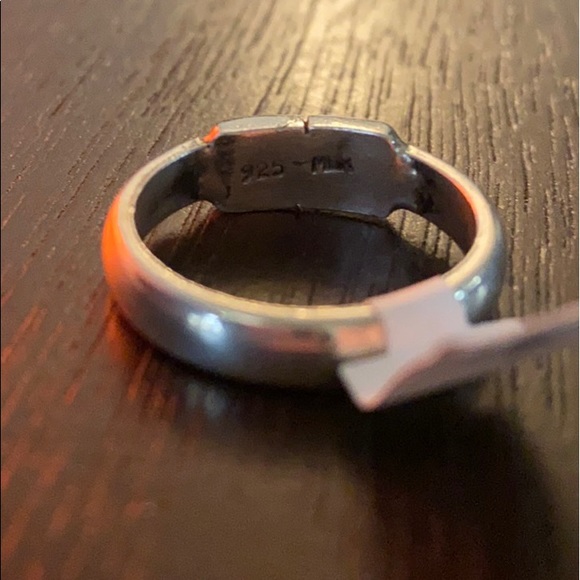 925 Sterling Silver Design Band Ring Size 8-9 - Picture 4 of 7